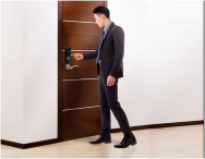 Khóa cửa điện tử thông minh: Giải pháp bảo vệ căn hộ tối ưu